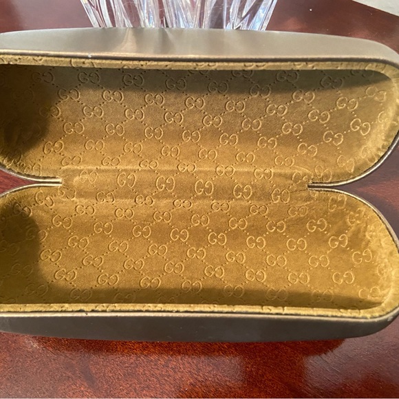 GUCCI~Bronze Metallic Leather Hard Shell Glasses Case - Picture 2 of 12